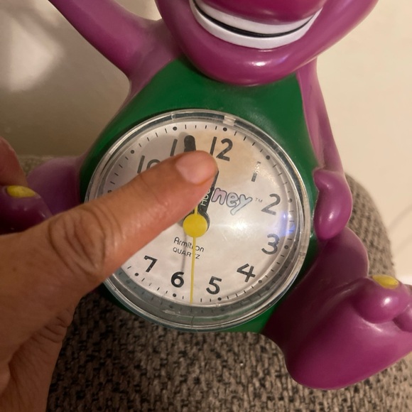 VTG Barney Dinosaur Armitron Quartz Clock Tested Works 6" Rare Comes w/ Battey - Picture 8 of 11